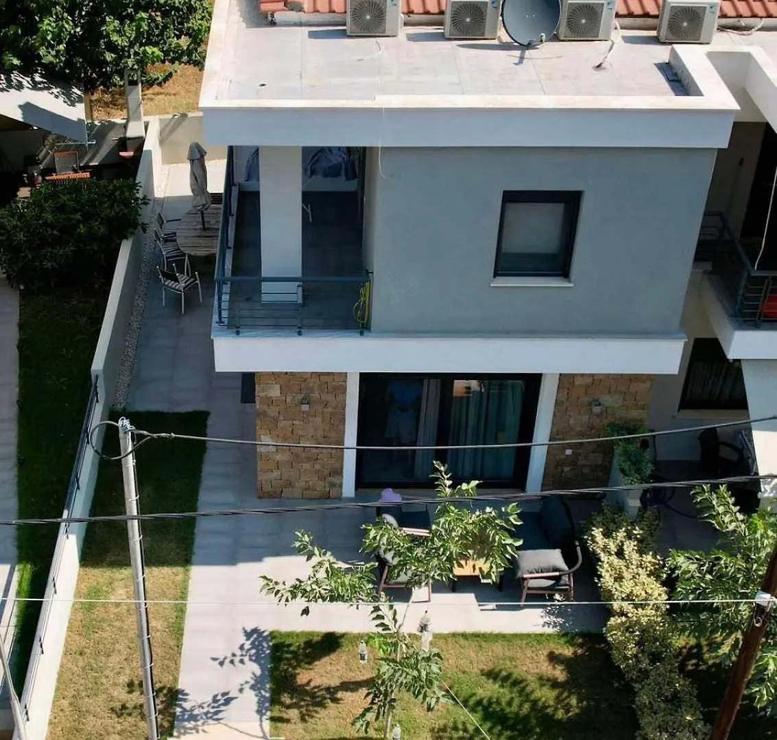 Villa Family Home In Nikiti Greece